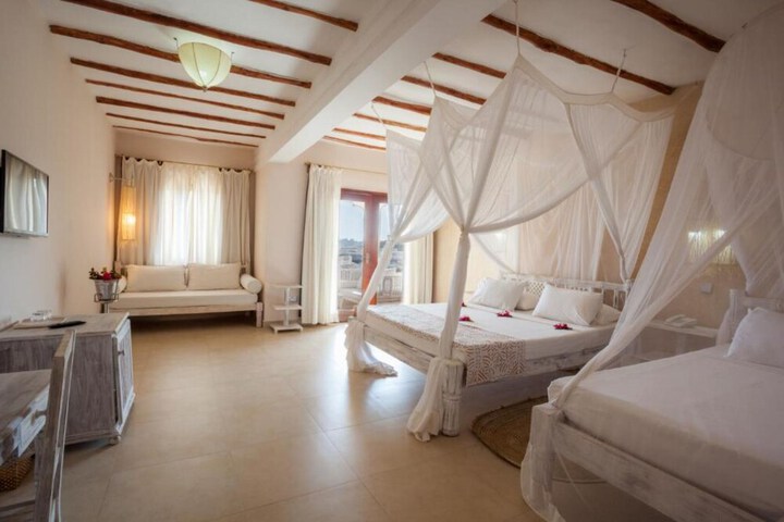 Room 14 of 45