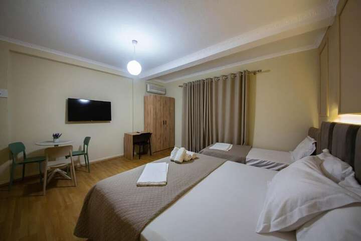 Room 19 of 25