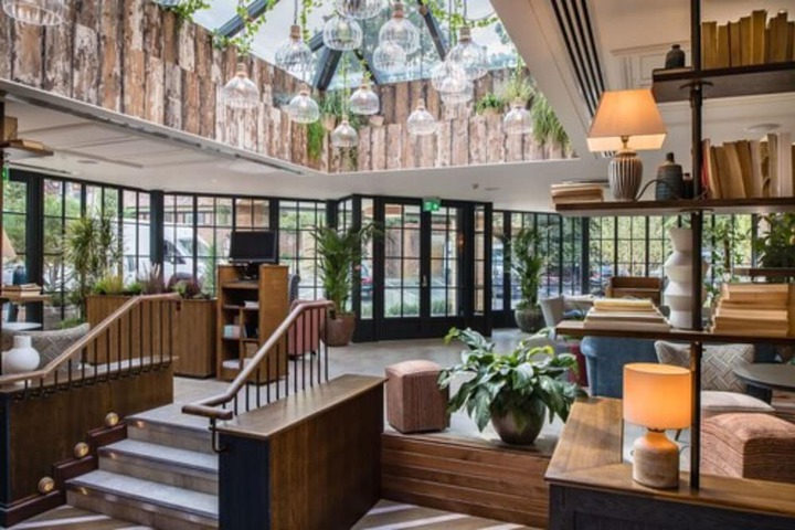 Lobby Photo