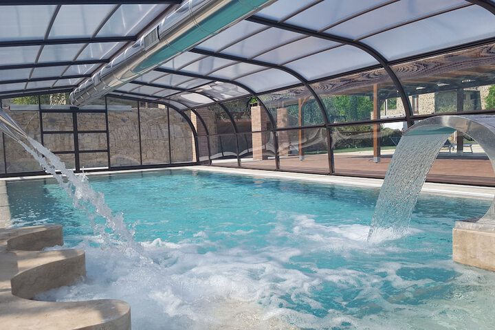 Hotel Pool