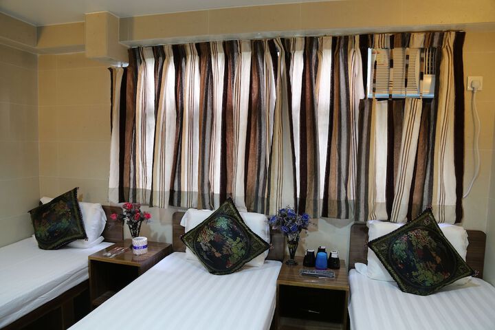 Room 7 of 35