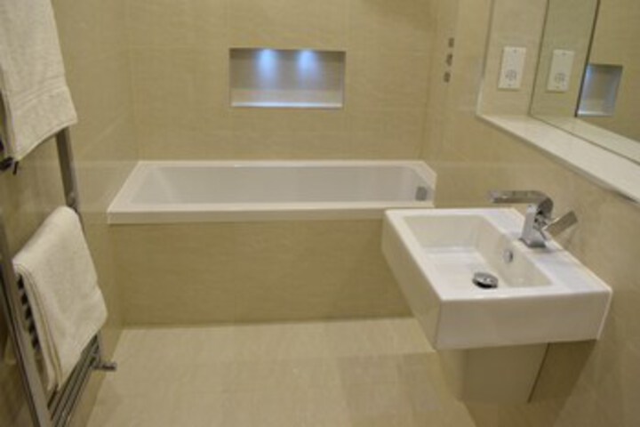 Room 5 of 20