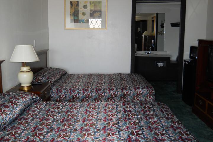 Classic 2 Double Beds (4 of 11)
