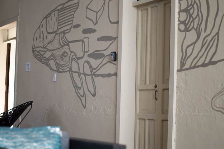 Room 7 of 18