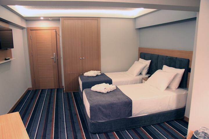 Room 8 of 45
