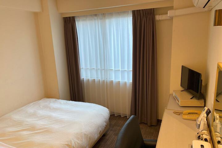 Room 16 of 54
