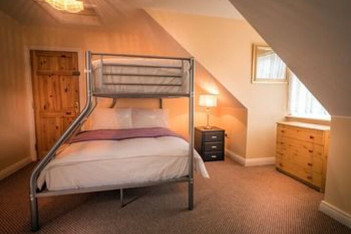 Room 14 of 26