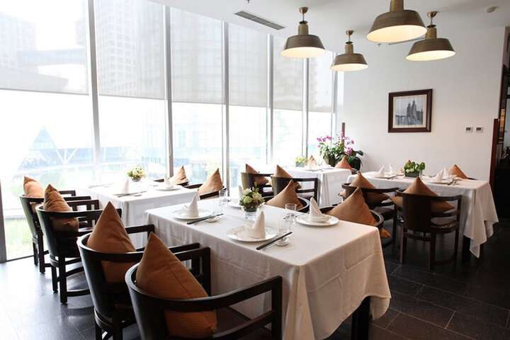 Dining Photos
