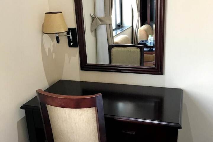 Room 13 of 17