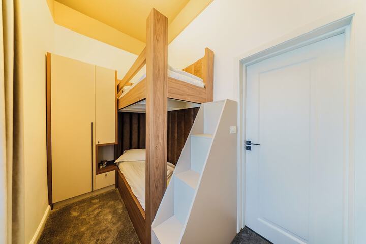 Room 20 of 39