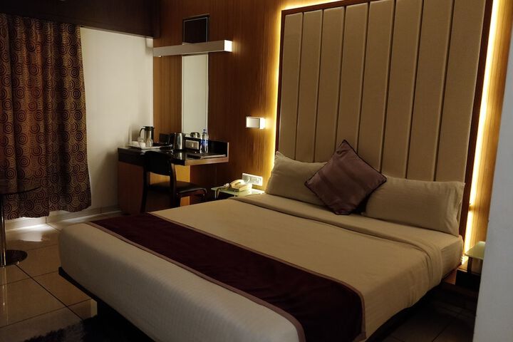 Room 9 of 56