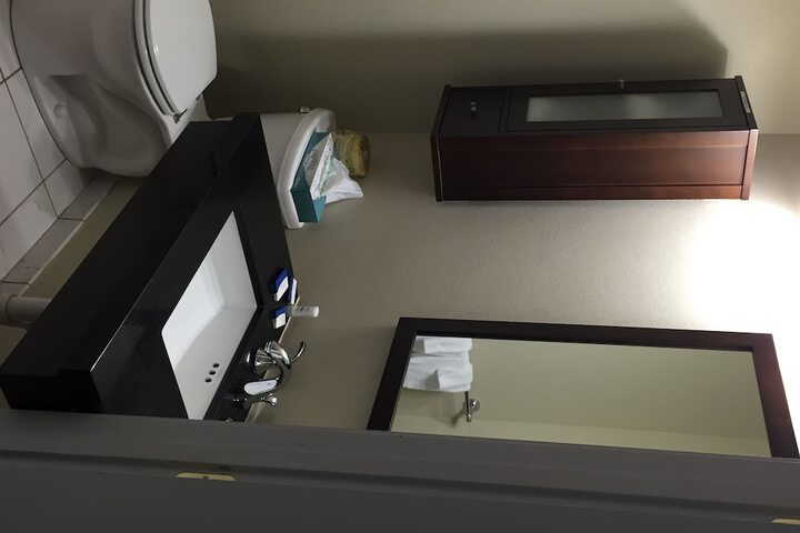 Room 15 of 22