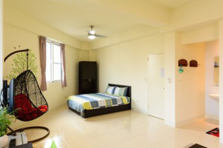 Room 17 of 43