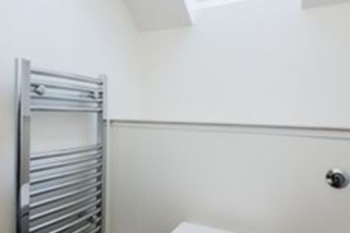 Room 5 of 22