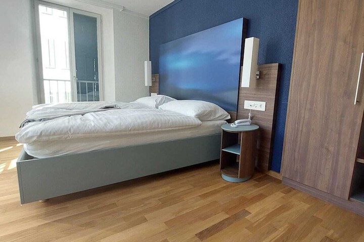 Room 14 of 70