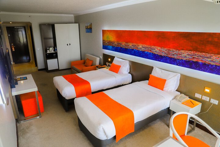 Room 25 of 57