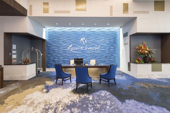 Concierge desk