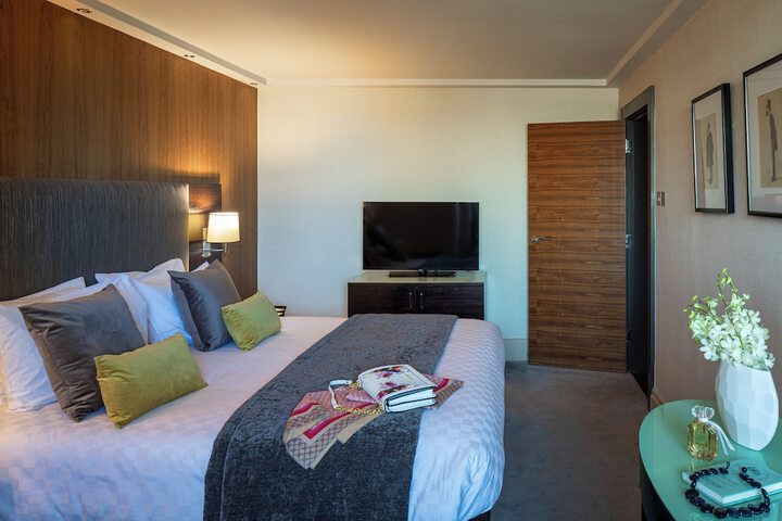 Room 43 of 114