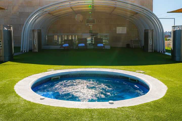 Pool Hotel