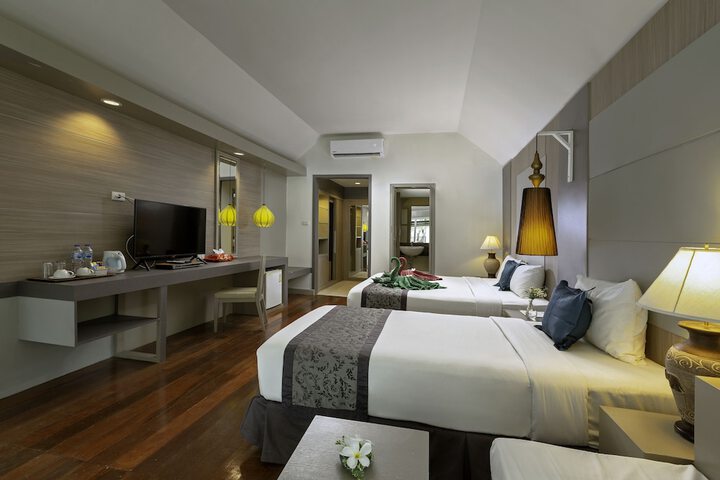 Room 26 of 82