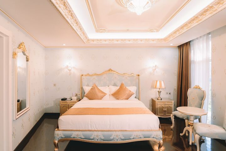 Room 10 of 71