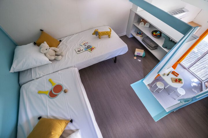 Room 11 of 120