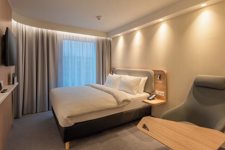 Room 23 of 88