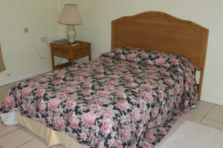 Room 7 of 14