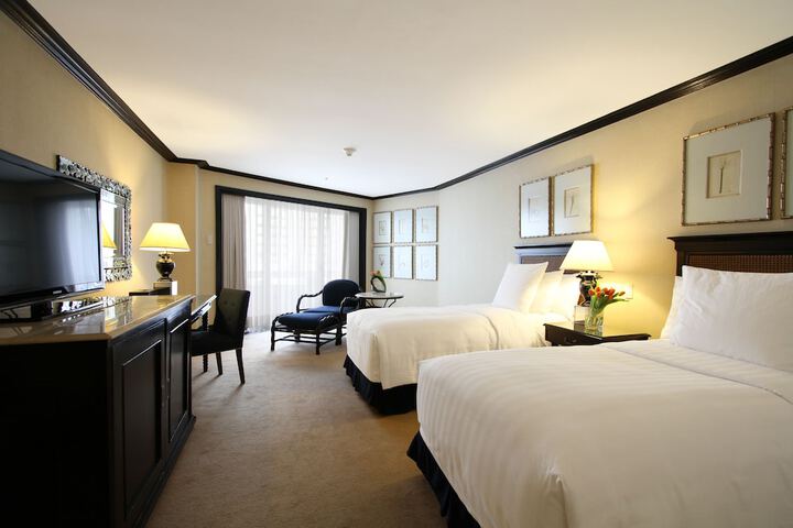 Room 12 of 37