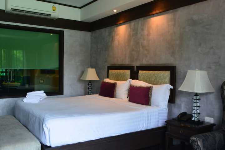 Room 19 of 62