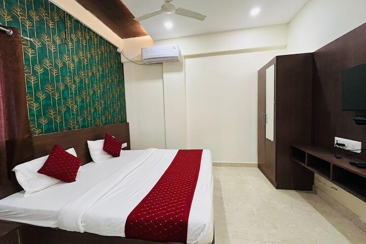 Room 10 of 23