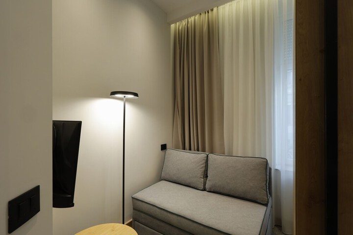 Room 28 of 36