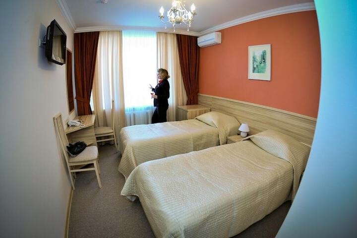 Room 8 of 26