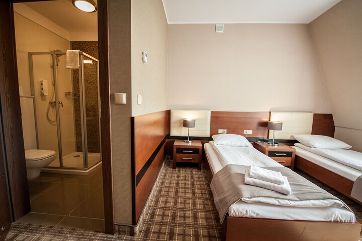 Room 7 of 39