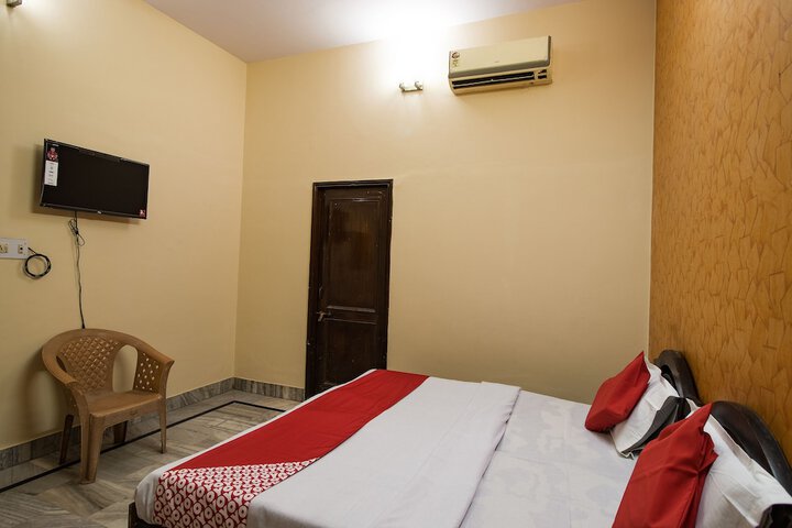 Room 17 of 26
