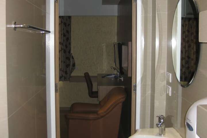 Room 20 of 44