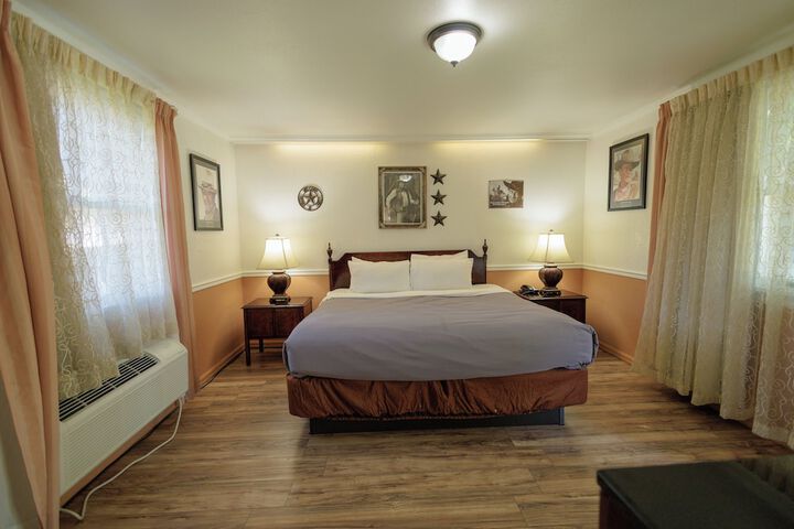 Room 50 of 95