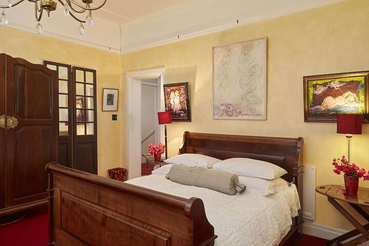 Room 29 of 108