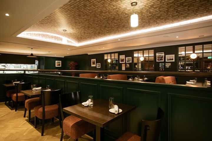 Dining 114 of 146