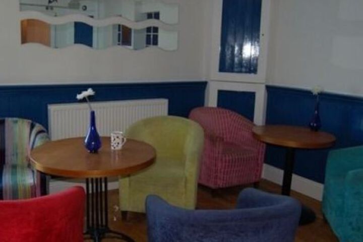 Photo 12