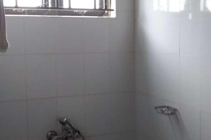 Room 20 of 34