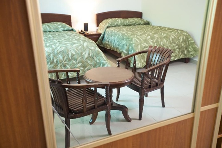 Room 3 of 25
