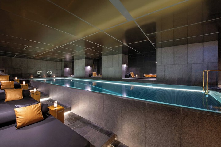 Pool 200 of 313