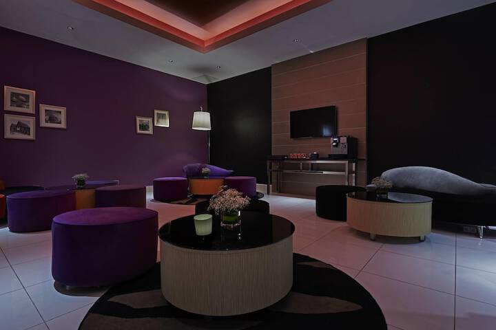 Guest Lobby