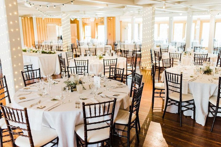 Ballroom/Hall 44 of 52