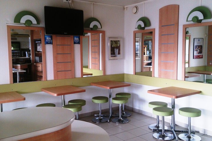 Dining Photos