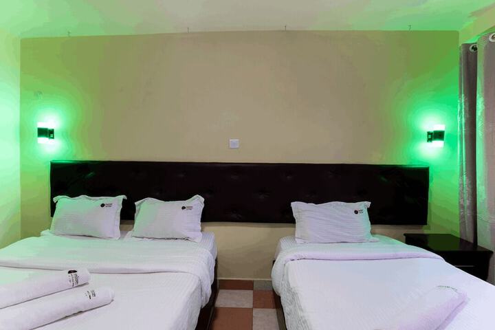 Room 15 of 52