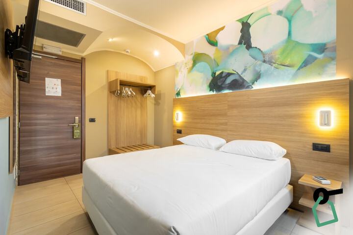 Room 14 of 35