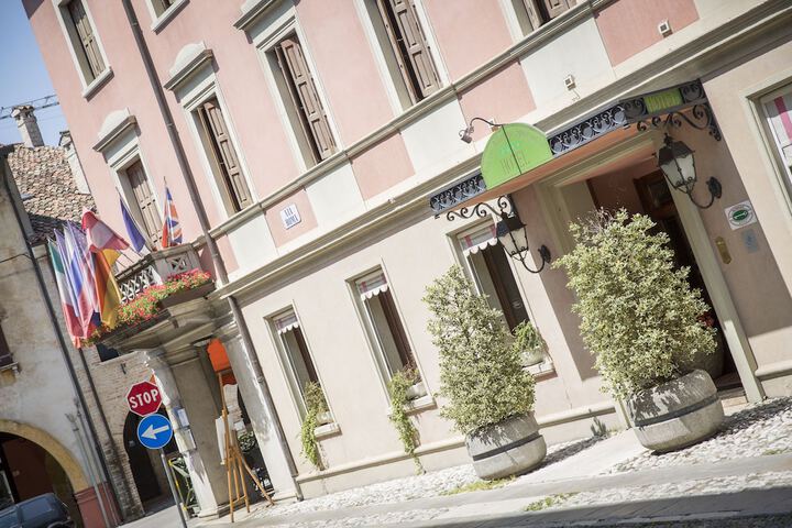 Hotel 60 of 73
