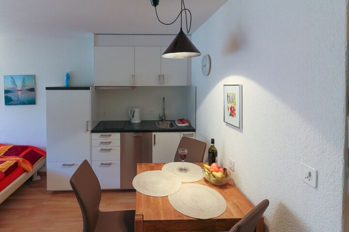 Room 48 of 169